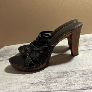 Frye Boots Black Leather Strappy Wooden Block Heel Sandals Women’s Size 9.5